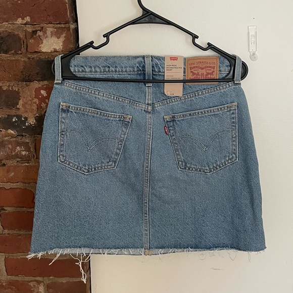 Levi’s High rise deconstructed skirt Size 28 - Picture 3 of 3